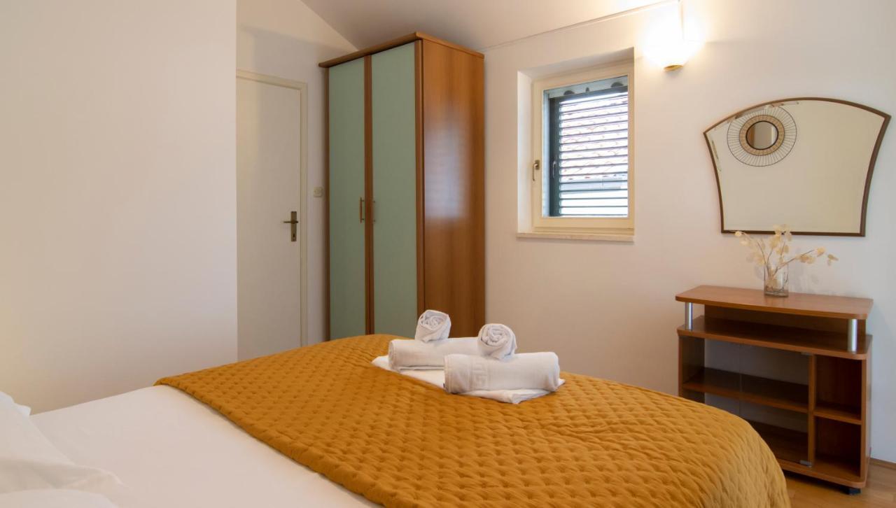 Mozart Apartments Baška Voda Exteriör bild