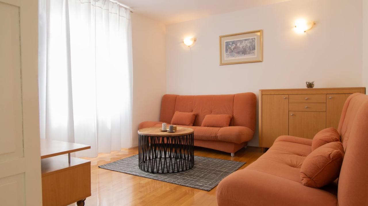 Mozart Apartments Baška Voda Exteriör bild