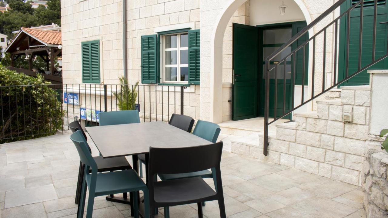 Mozart Apartments Baška Voda Exteriör bild